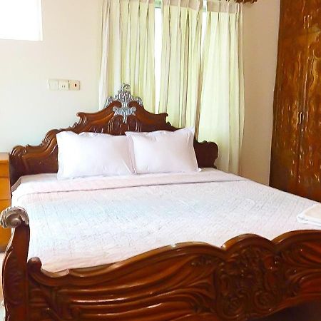 Maya Service Apt Guest House Dhaka Buitenkant foto